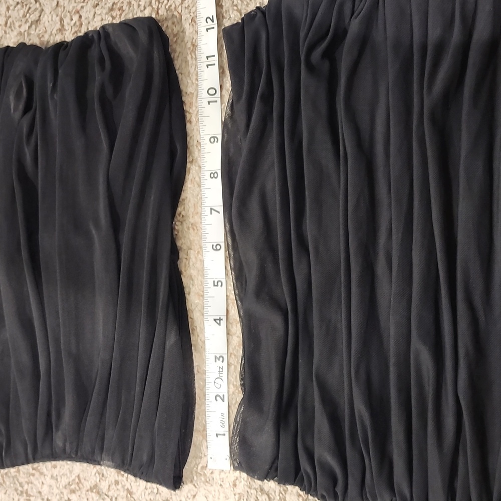Express Body Contour Ruched Set - Picture 6 of 9